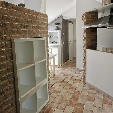 Mansardato צ'יביטאנובה מארקה