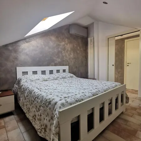 Apartment Mansardato Civitanova Marche